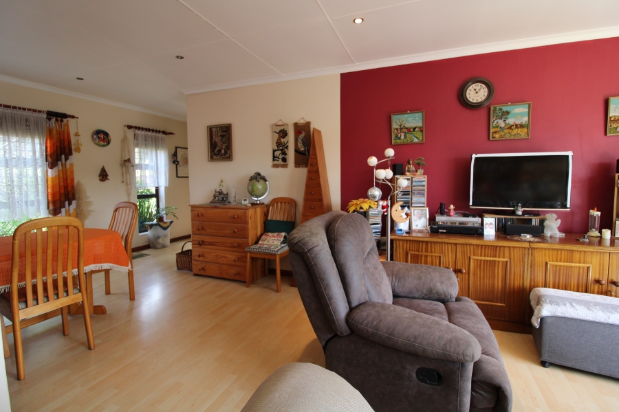 3 Bedroom Property for Sale in Denneoord Western Cape